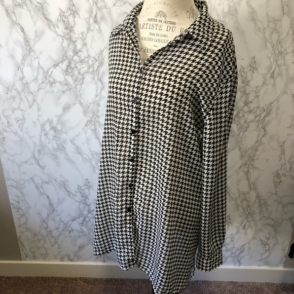 AdditionElle Tops - AdditionElle Houndstooth Button Shirt 16